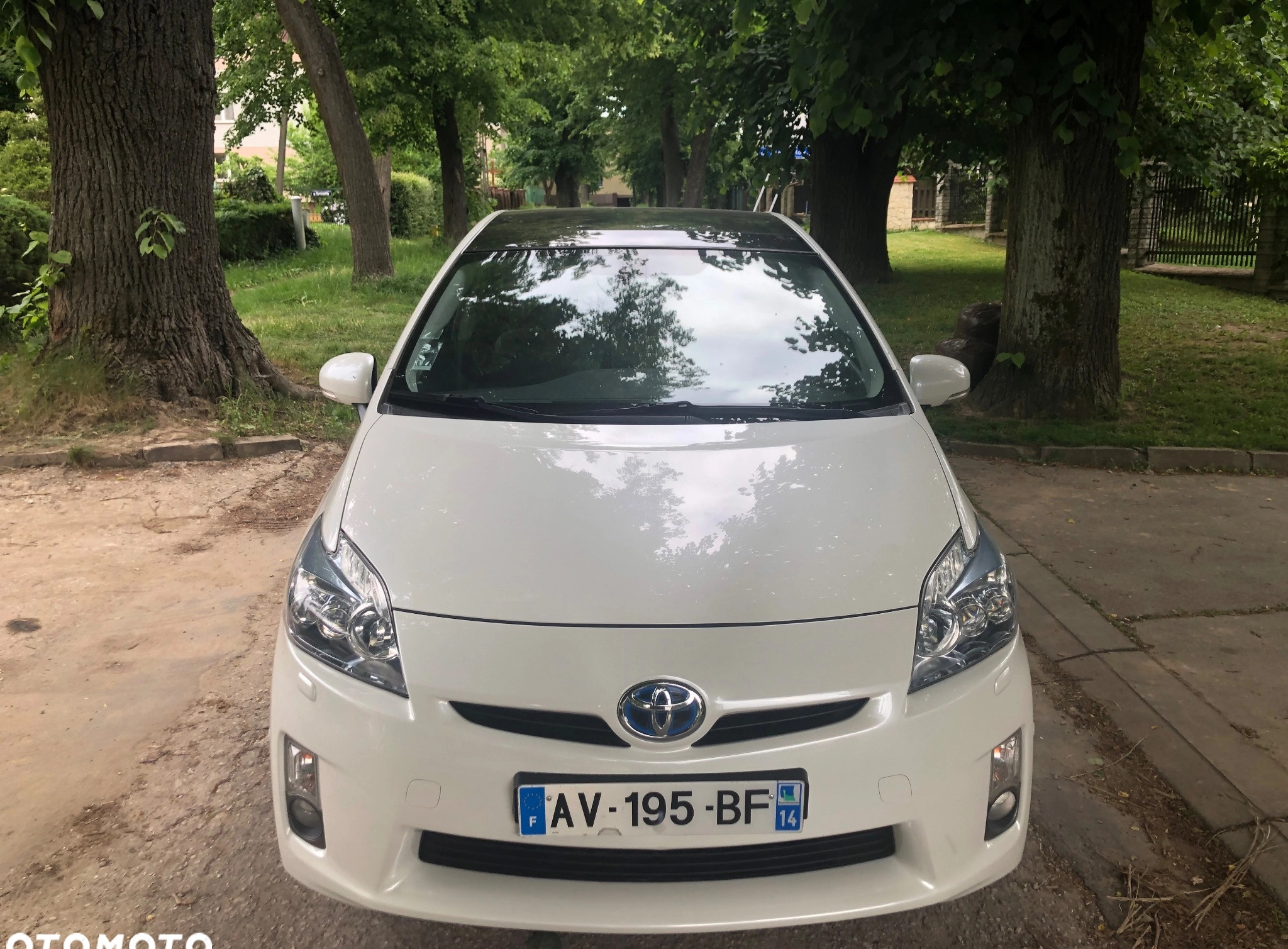 Toyota Prius cena 37900 przebieg: 310000, rok produkcji 2010 z Lublin małe 667